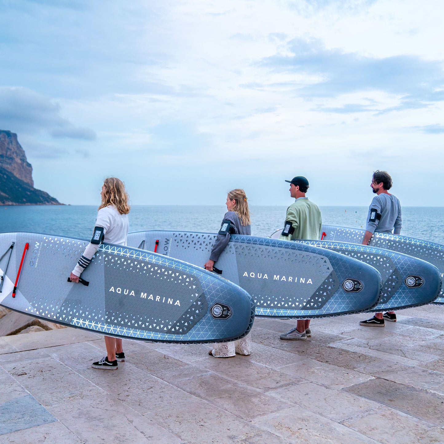 Aqua Marina - GLOW 10'4" iSUP polyvalent avec système d'éclairage ambiant