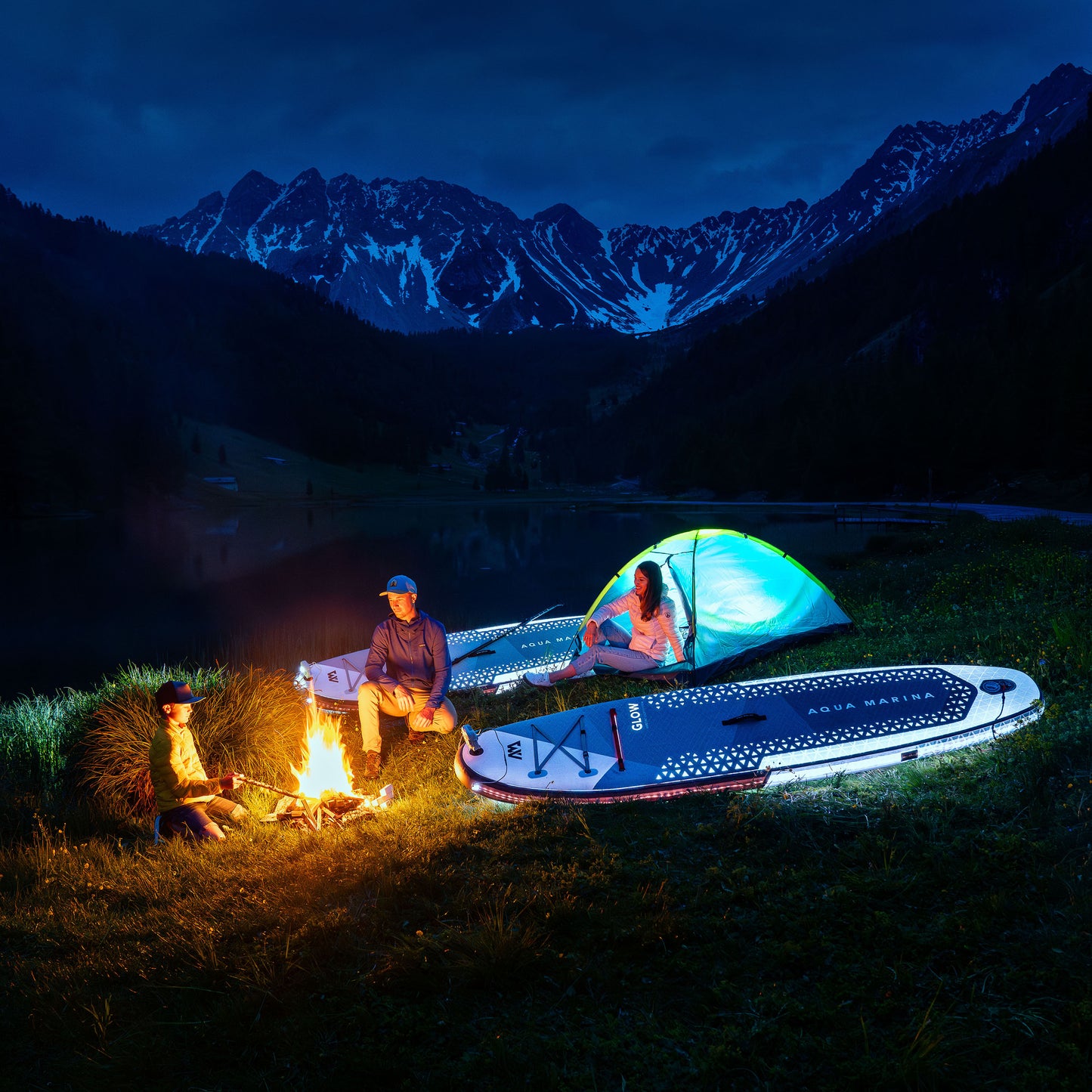 Aqua Marina - GLOW 10'4" iSUP polyvalent avec système d'éclairage ambiant