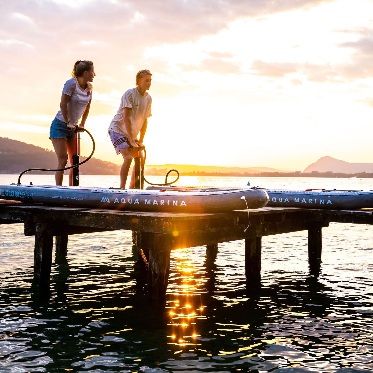 Aqua Marina - GLOW 10'4" iSUP polyvalent avec système d'éclairage ambiant