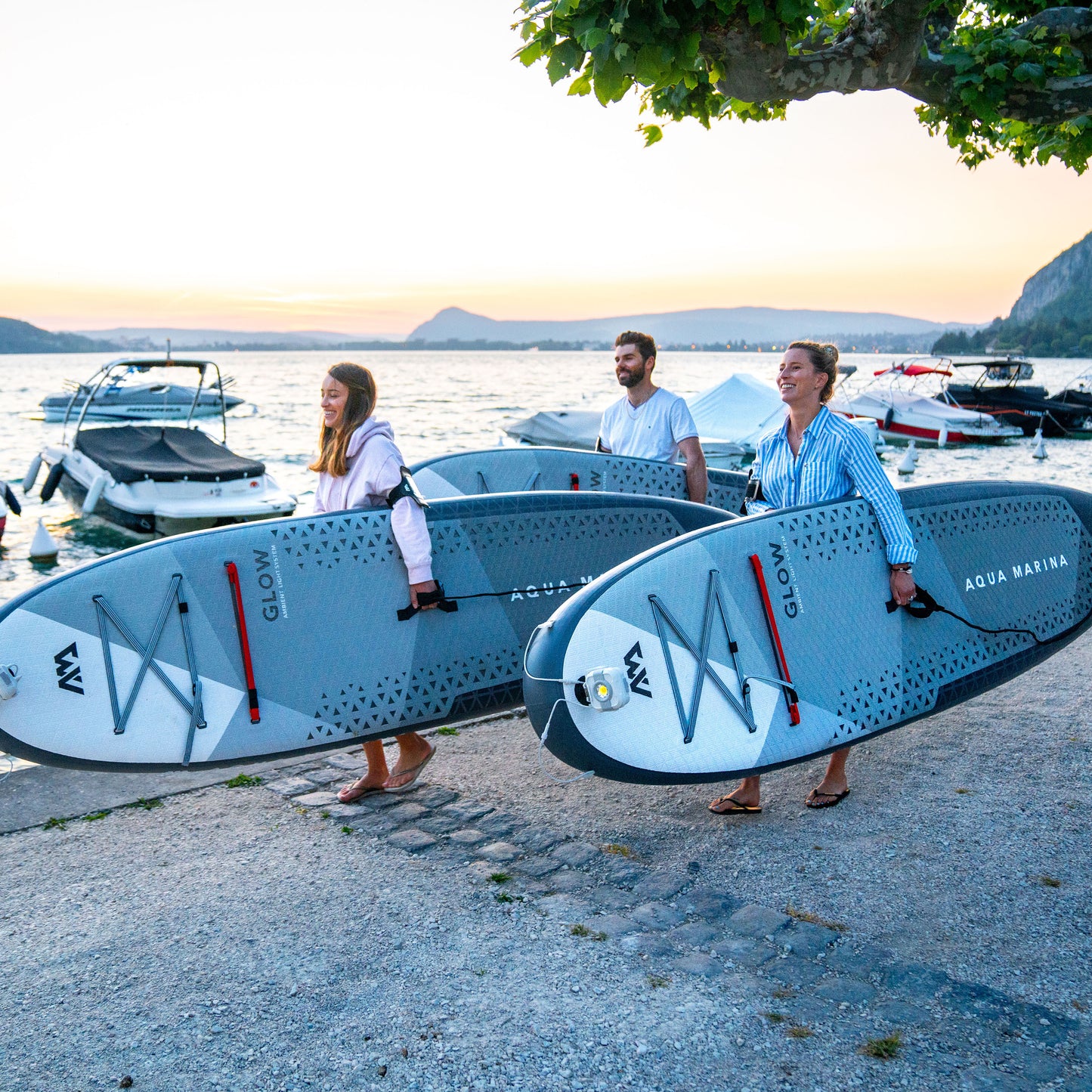 Aqua Marina - GLOW 10'4" iSUP polyvalent avec système d'éclairage ambiant