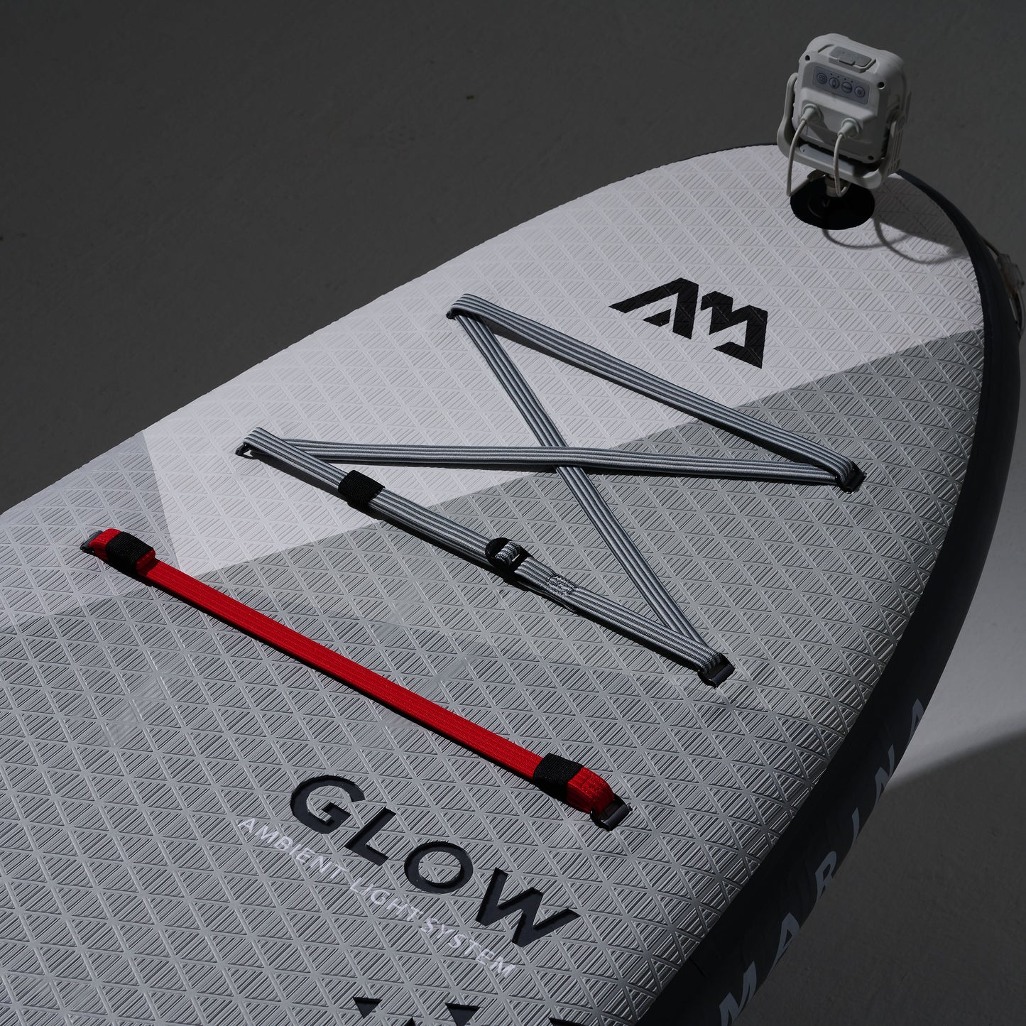 Aqua Marina - GLOW 10'4" iSUP polyvalent avec système d'éclairage ambiant