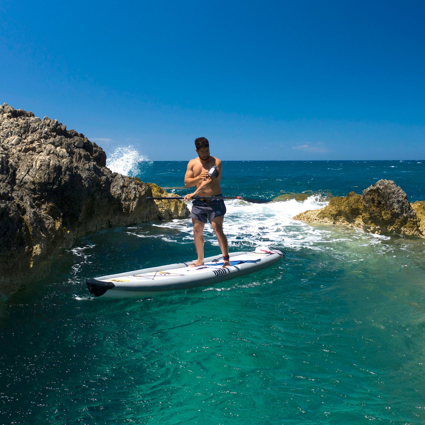 Aqua Marina - Planche de stand up paddle gonflable (iSup) pour la pêche à la dérive