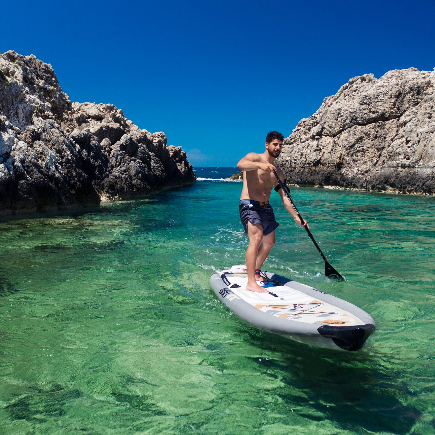Aqua Marina - Planche de stand up paddle gonflable (iSup) pour la pêche à la dérive