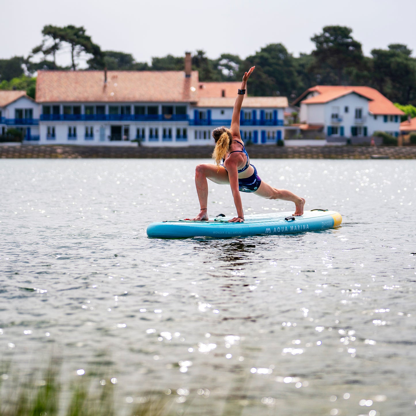 Aqua Marina - Planche de stand up paddle gonflable DHYANA Fitness 10' 8" (iSup)