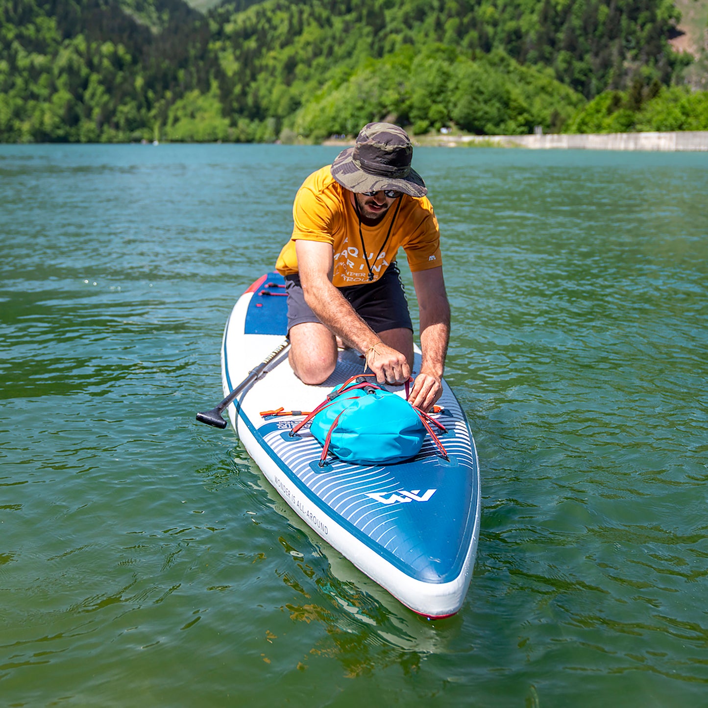 Aqua Marina - Planche de stand up paddle gonflable HYPER Touring 12' 6" (iSup)